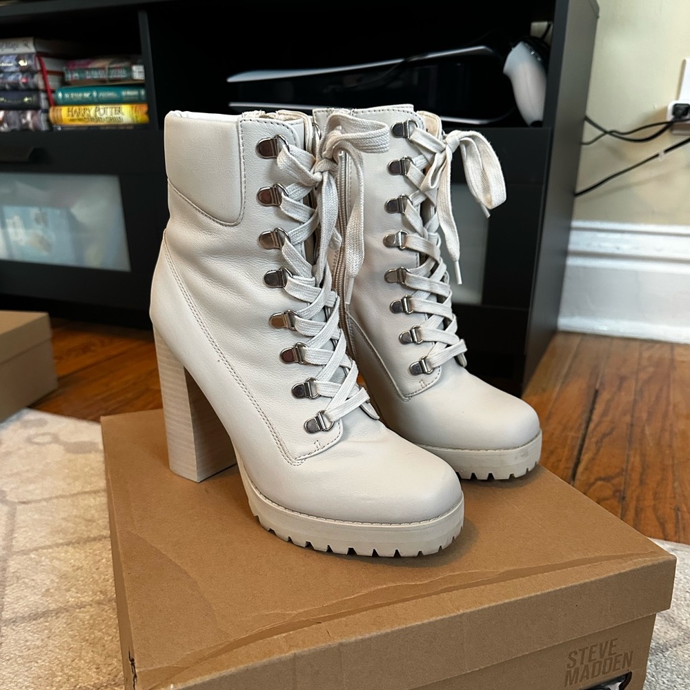 Steve Madden Women's Beso Bone Leather Off-White Lace-Up Heeled Boots